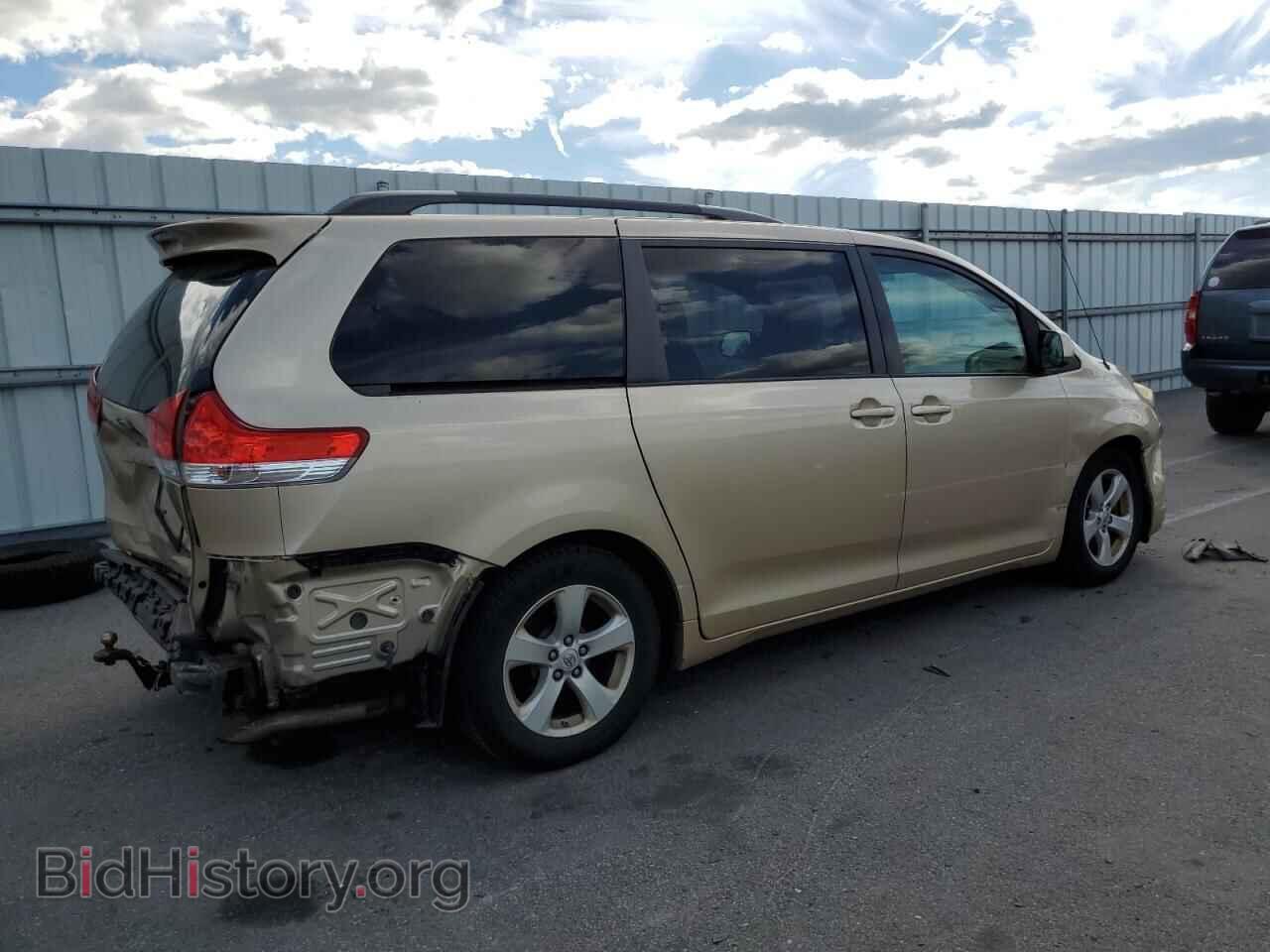 2012 TOYOTA All Models - VIN: 5TDKK3DC1CS276732 - Фото 3