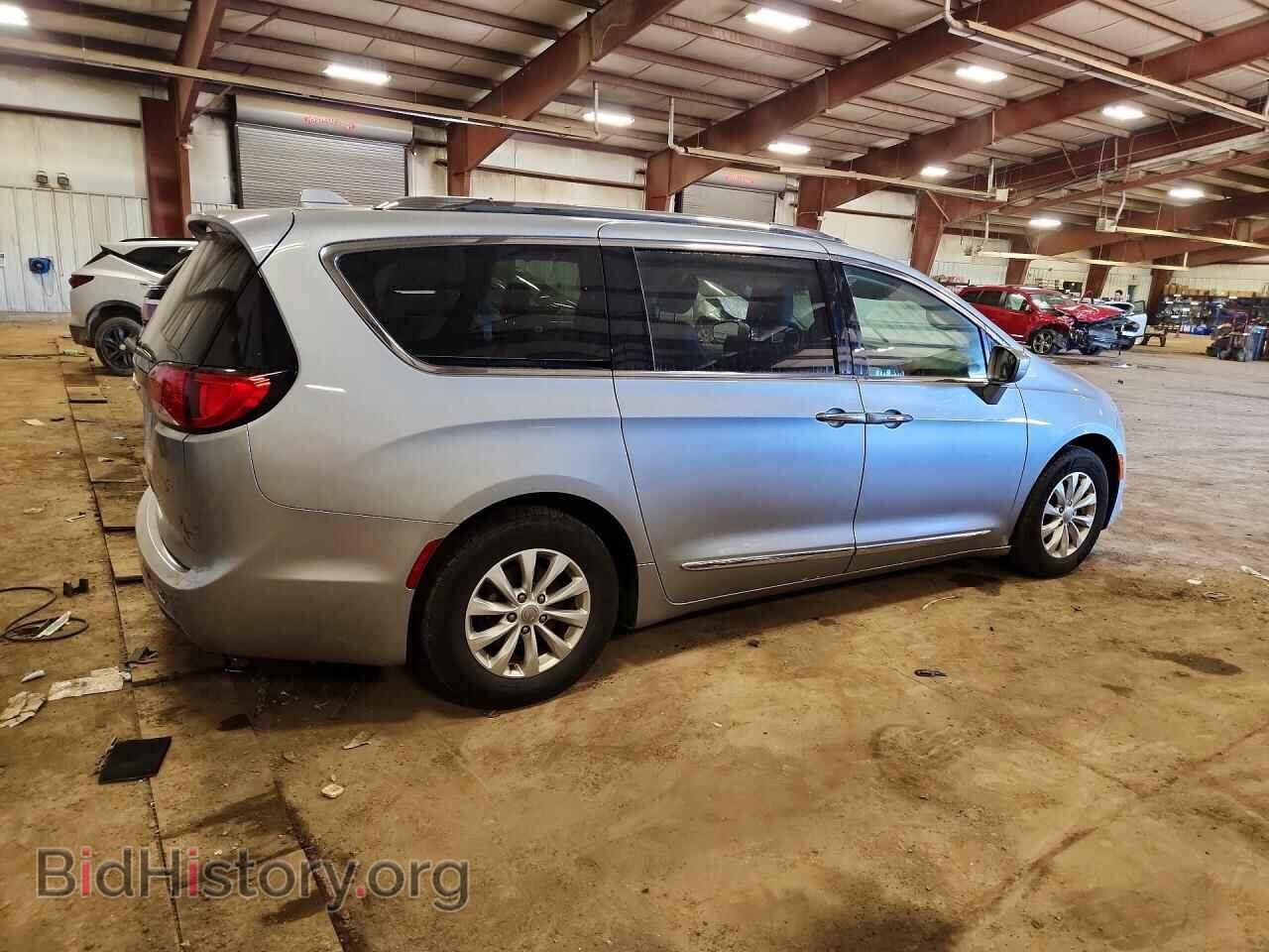 2018 CHRYSLER PACIFICA - VIN: 2C4RC1BGXJR270181 - Фото 3