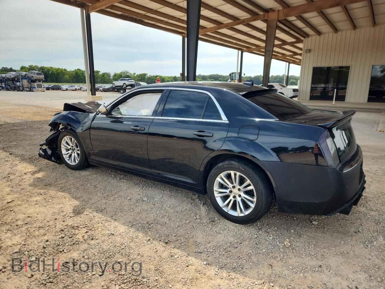 2017 CHRYSLER 300 - VIN: 2C3CCAET1HH582277 - Фото 2