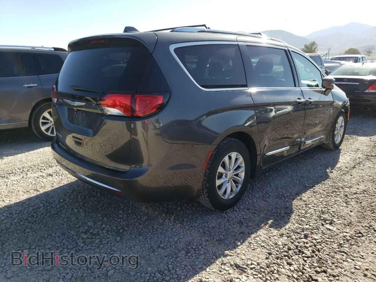 2018 CHRYSLER PACIFICA - VIN: 2C4RC1BG2JR110683 - Фото 3