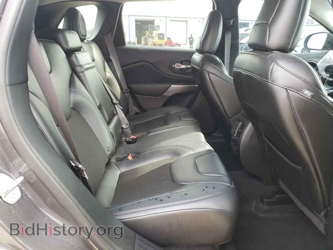 2019 JEEP CHEROKEE - VIN: 1C4PJLLB4KD403355 - Фото 6