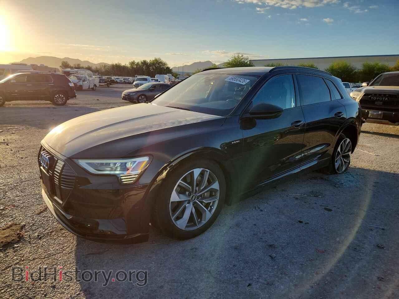 Фотография WA1LAAGE5MB036983 - AUDI E-TRON 2021
