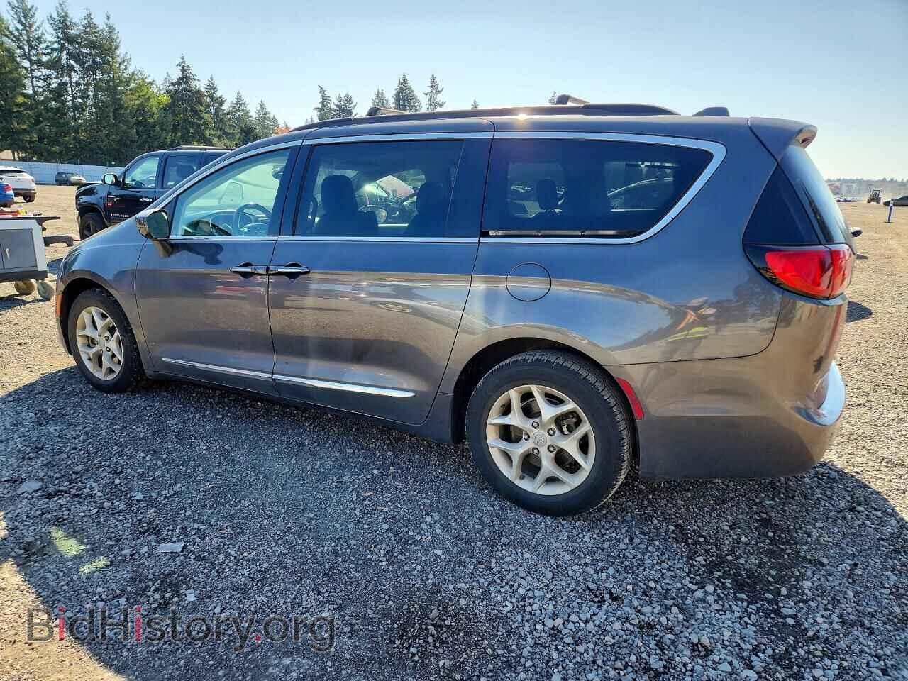 2017 CHRYSLER PACIFICA - VIN: 2C4RC1BG0HR667635 - Photo 2