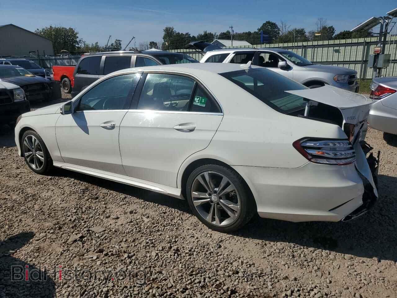 2015 MERCEDES-BENZ E-CLASS - VIN: WDDHF8JB2FB167527 - Фото 2