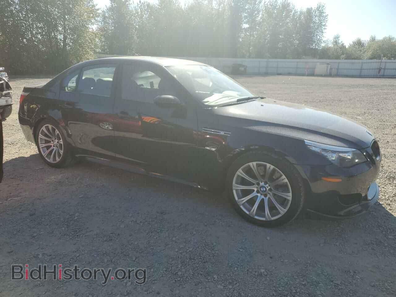2008 BMW M5 - VIN: WBSNB935X8CX08044 - Фото 4