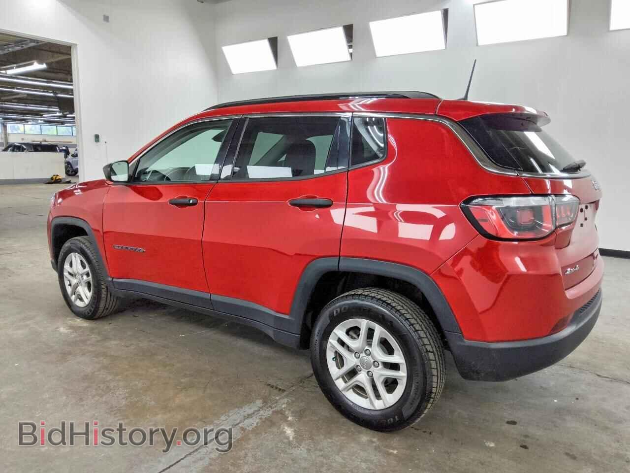 2020 Jeep COMPASS (VIN 3C4NJDAB2LT148197) — photo 2 of 13