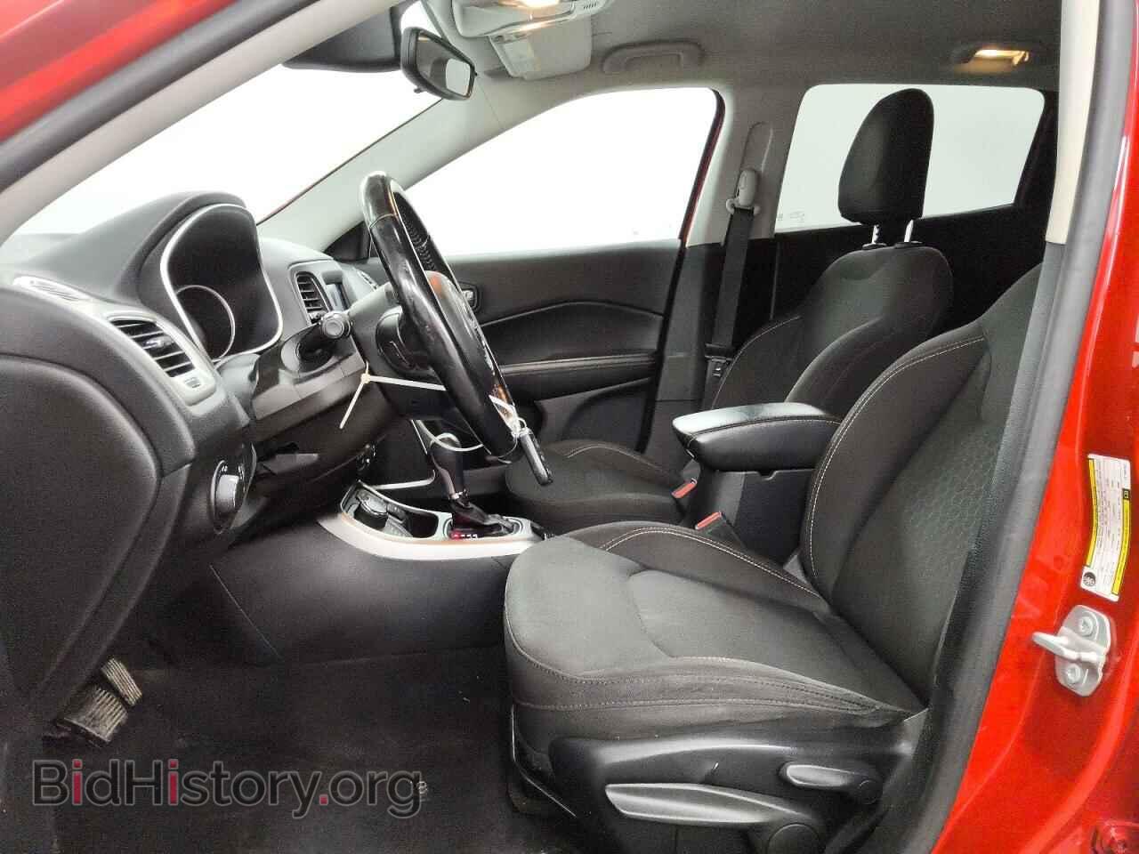 2020 Jeep COMPASS (VIN 3C4NJDAB2LT148197) — photo 7 of 13