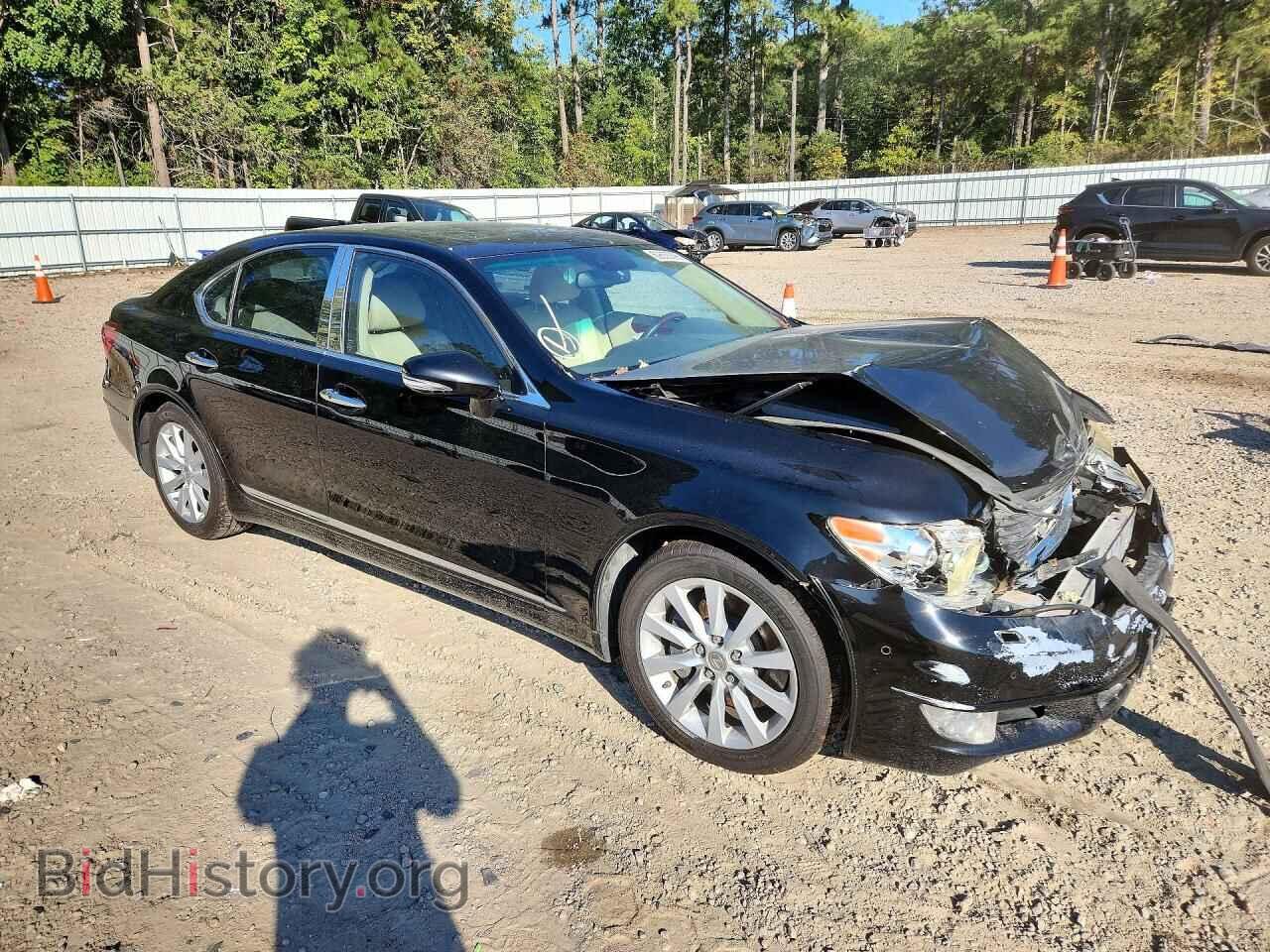 2011 LEXUS LS460 - VIN: JTHCL5EF4B5011652 - Photo 4