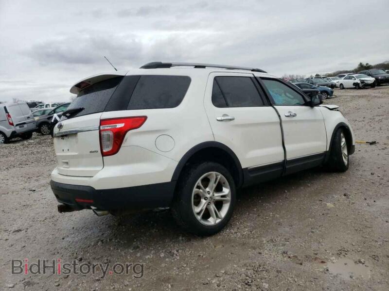 2011 Ford EXPLORER (VIN 1FMHK8F87BGA44608) — фото 3 из 13