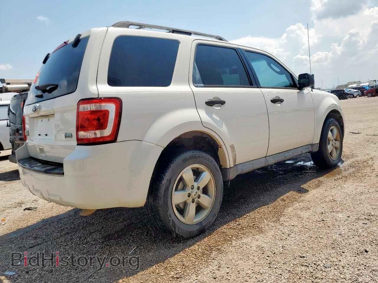 2011 FORD ESCAPE - VIN: 1FMCU0DG2BKC28478 - Фото 3