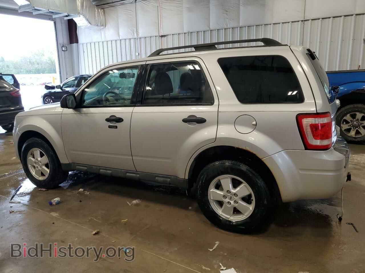 2010 FORD ESCAPE - VIN: 1FMCU9D7XAKD07772 - Photo 2