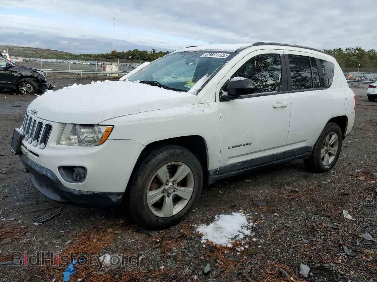 Photo 1J4NF1FB5BD223241 - JEEP COMPASS 2011