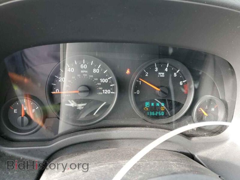 2011 Jeep COMPASS (VIN 1J4NF1FB5BD223241) — photo 9 of 13