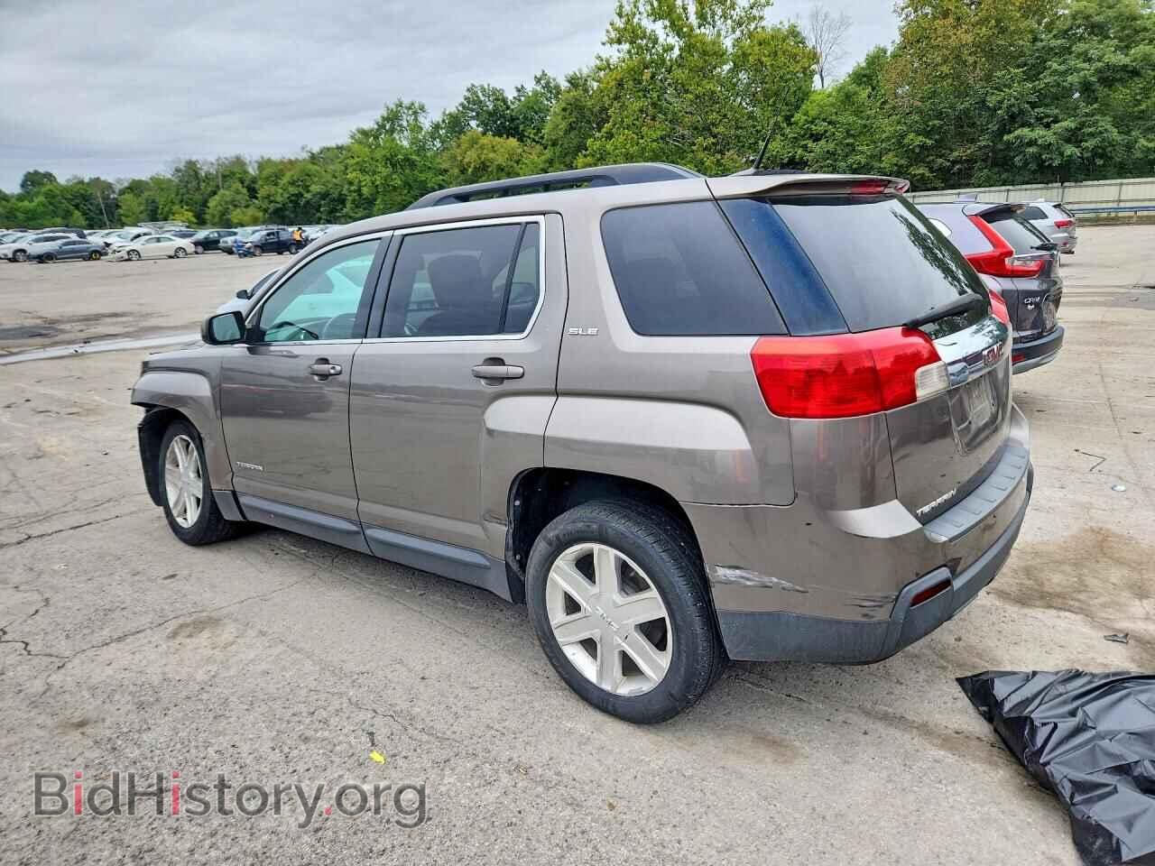2011 GMC TERRAIN - VIN: 2CTALSEC0B6481120 - Photo 2