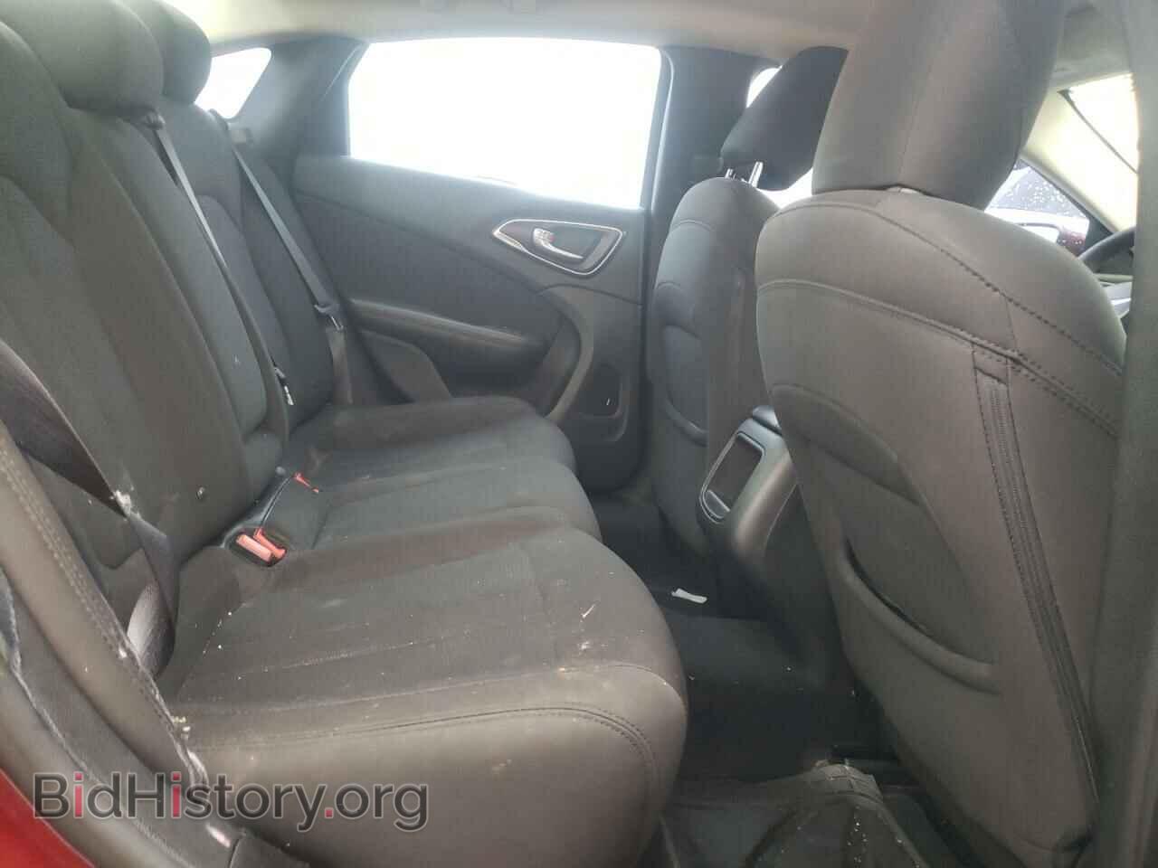 2016 CHRYSLER 200 - VIN: 1C3CCCAB4GN104000 - Фото 6