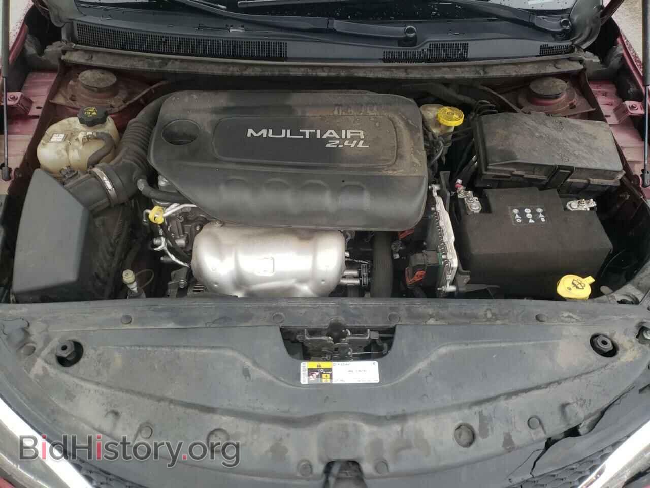 2016 CHRYSLER 200 - VIN: 1C3CCCAB4GN104000 - Фото 7