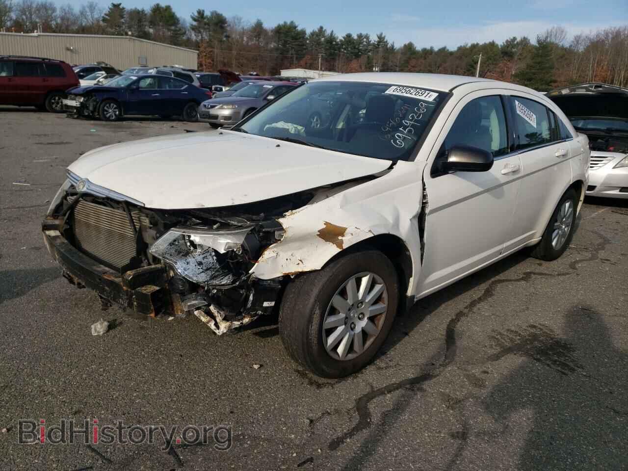 2010 CHRYSLER SEBRING - VIN: 1C3CC4FBXAN137413 - Фото 2