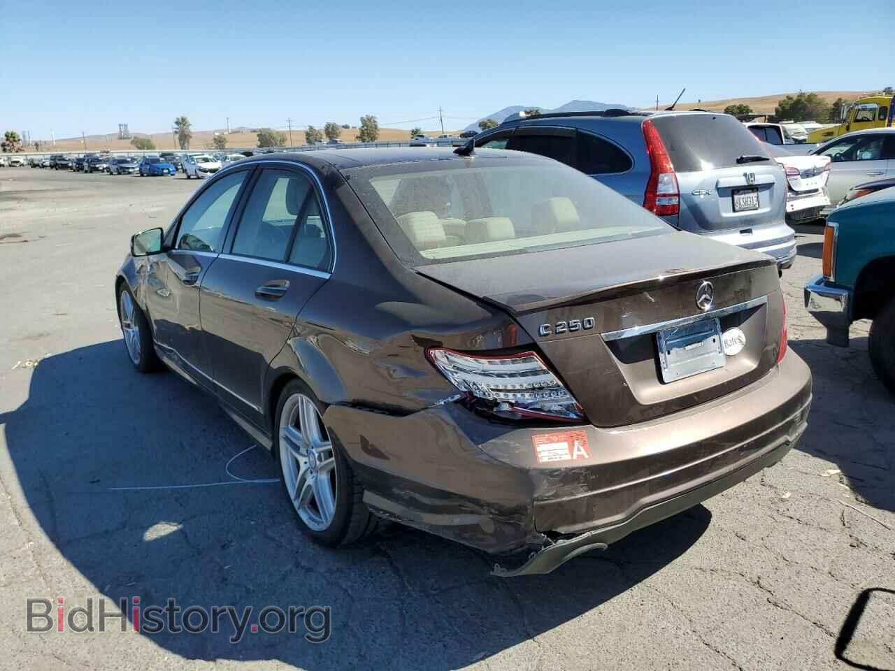 2014 MERCEDES-BENZ C-CLASS - VIN: WDDGF4HB9EA957549 - Фото 2