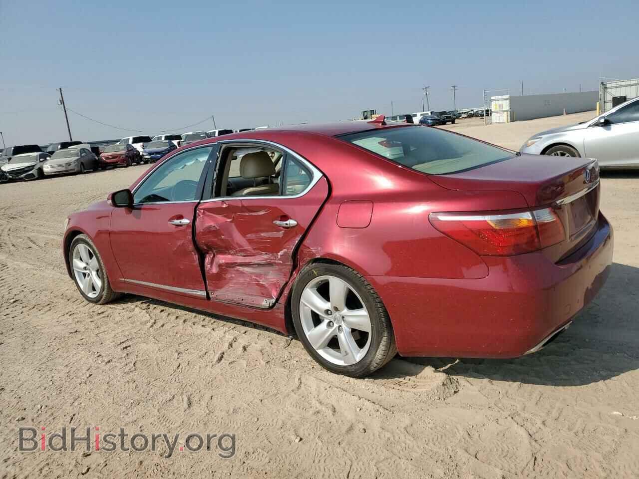 2012 LEXUS LS460 - VIN: JTHBL5EF6C5112639 - Photo 2