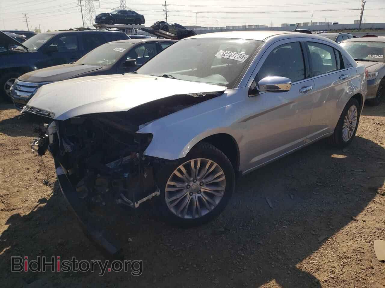 Фотография 1C3CCBCB1CN102013 - CHRYSLER 200 2012