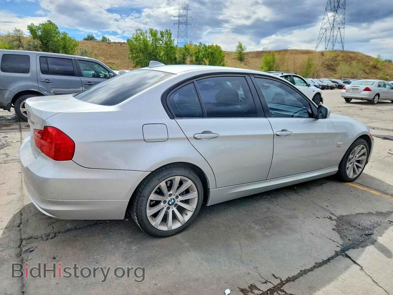 2011 BMW 3 SERIES - VIN: WBAPK7C56BF196693 - Фото 3