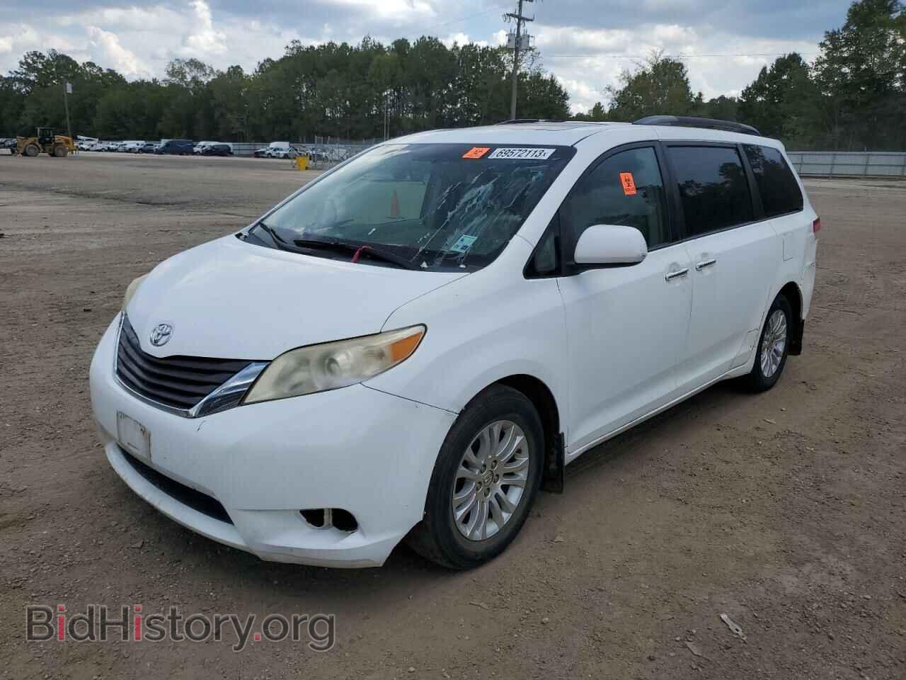 Фотография 5TDYK3DC5BS027732 - TOYOTA All Models 2011