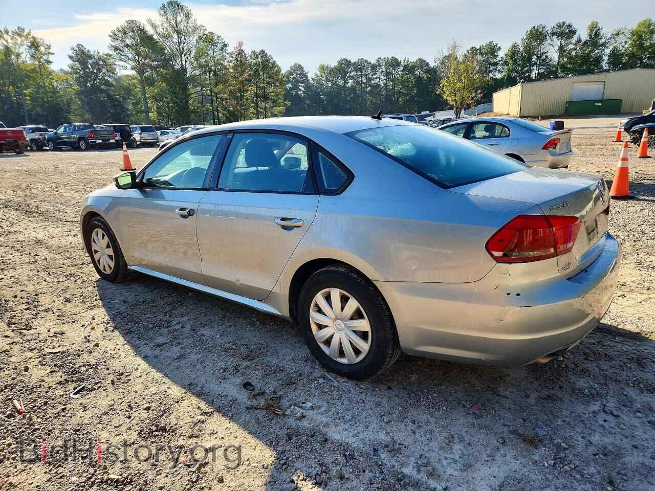 2012 VOLKSWAGEN PASSAT - VIN: 1VWAP7A32CC079530 - Photo 2