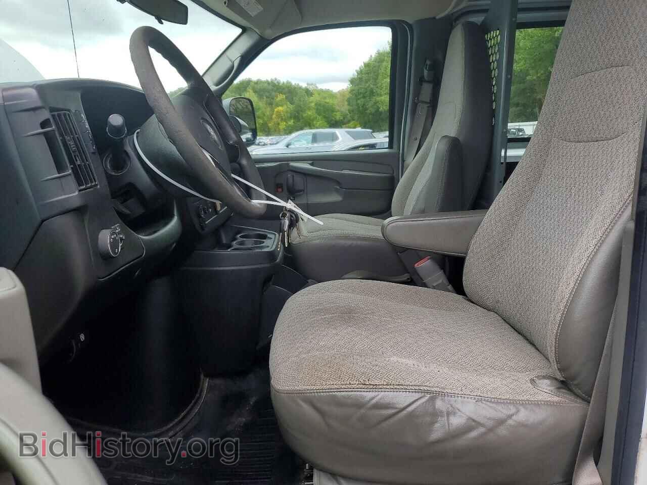 2014 GMC SAVANA - VIN: 1GTW7FCA2E1911025 - Photo 7