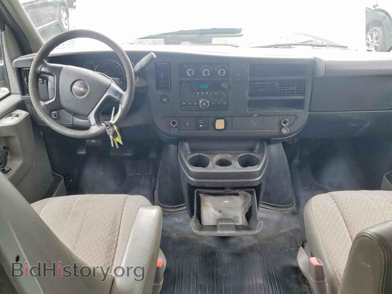 2014 GMC SAVANA - VIN: 1GTW7FCA2E1911025 - Photo 8