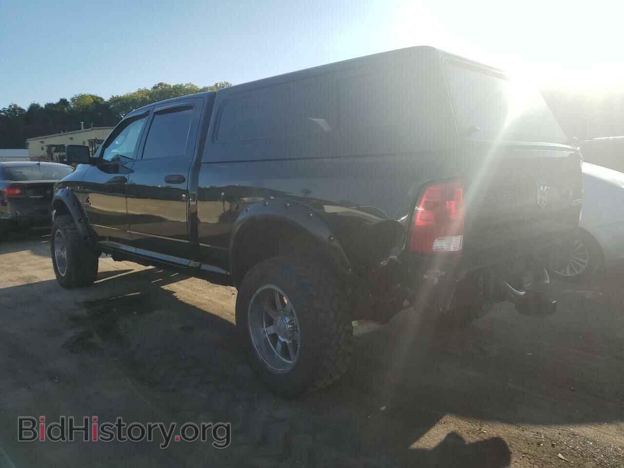 2015 RAM All Models - VIN: 3C6UR5CL9FG552084 - Photo 2