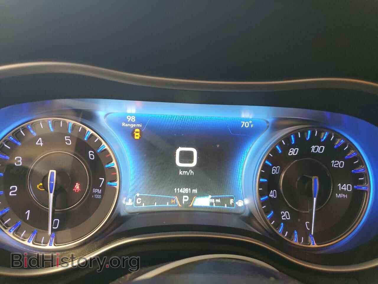 2016 CHRYSLER 300 - VIN: 2C3CCARG9GH296401 - Фото 9