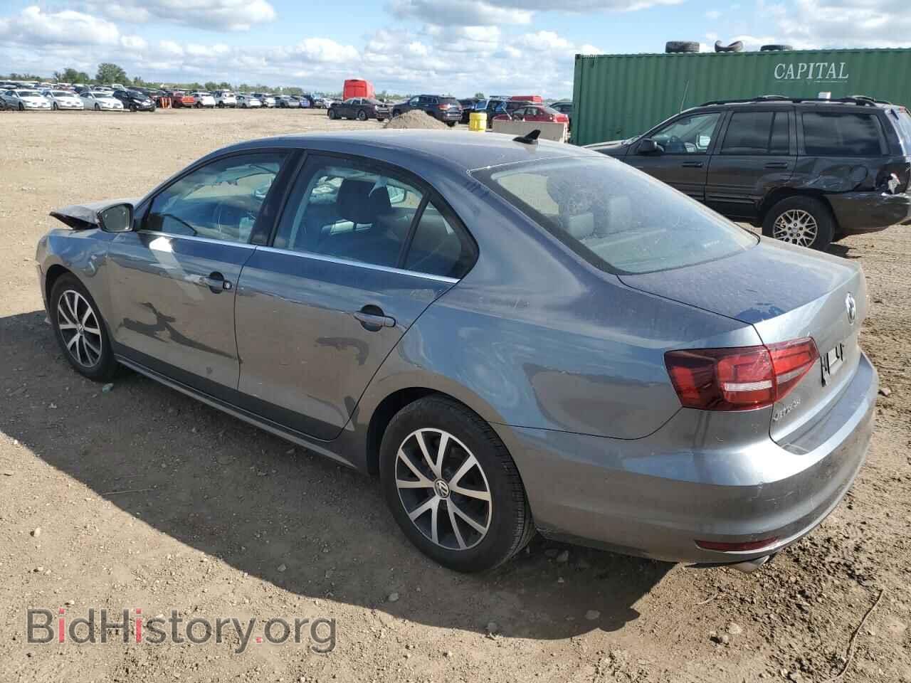 2017 VOLKSWAGEN JETTA - VIN: 3VWDB7AJ2HM358816 - Фото 2