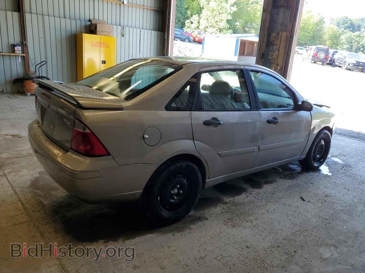 2005 FORD FOCUS - VIN: 1FAFP34N05W192690 - Фото 3