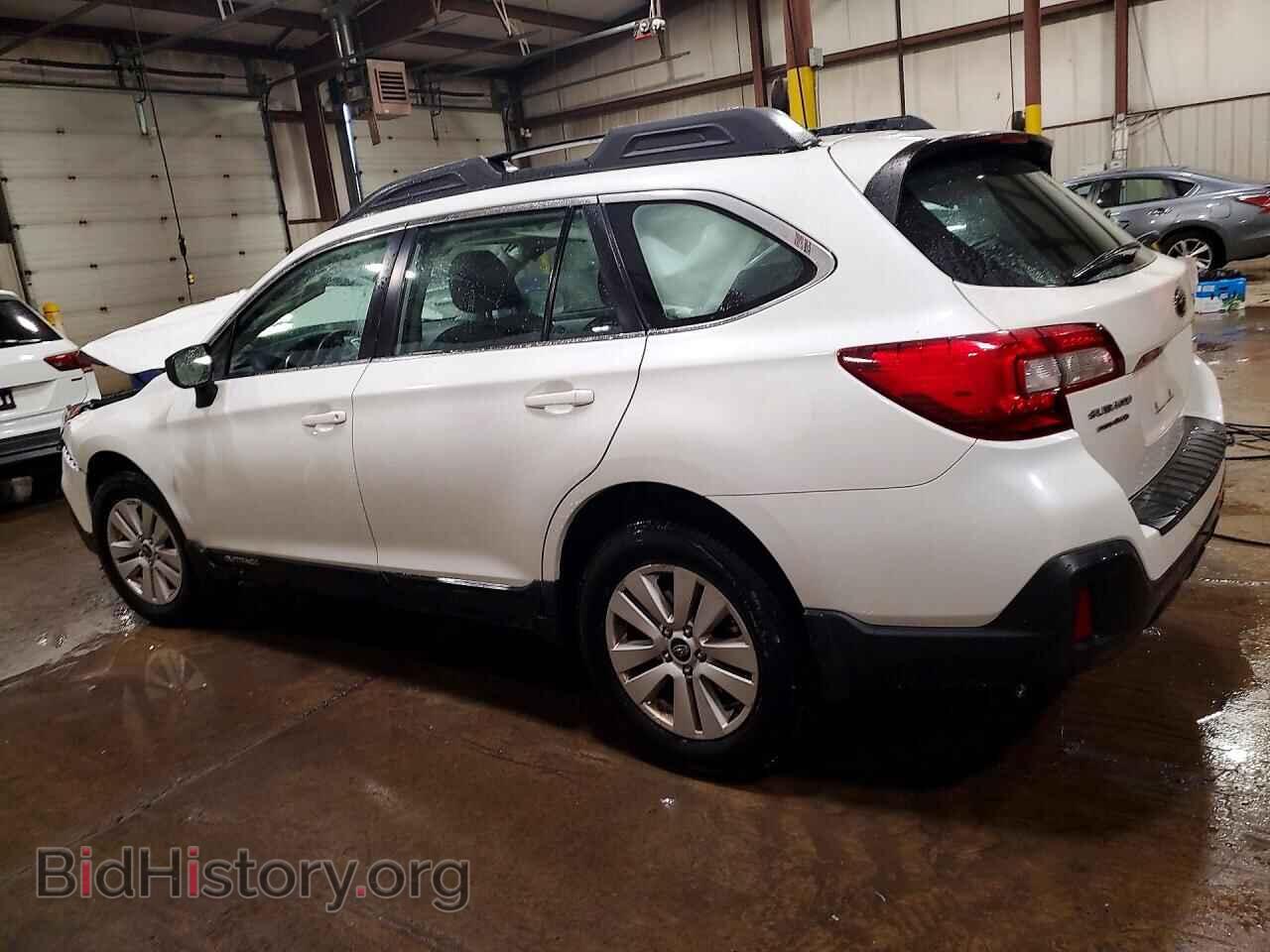 2018 SUBARU OUTBACK - VIN: 4S4BSAAC4J3300914 - Photo 2