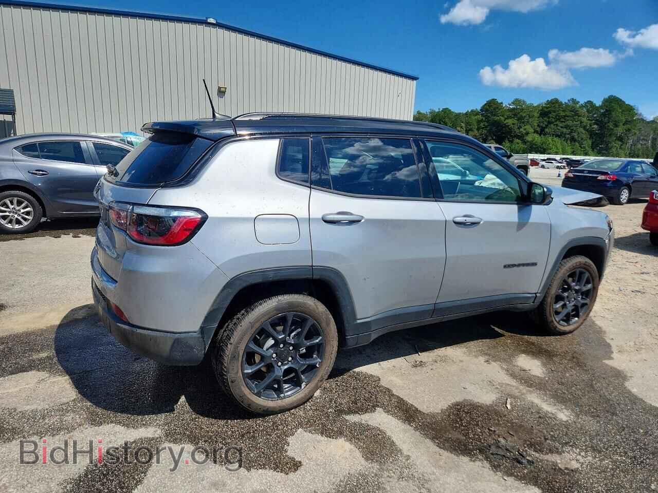 2022 Jeep COMPASS (VIN 3C4NJDBB3NT226293) — фото 3 из 15
