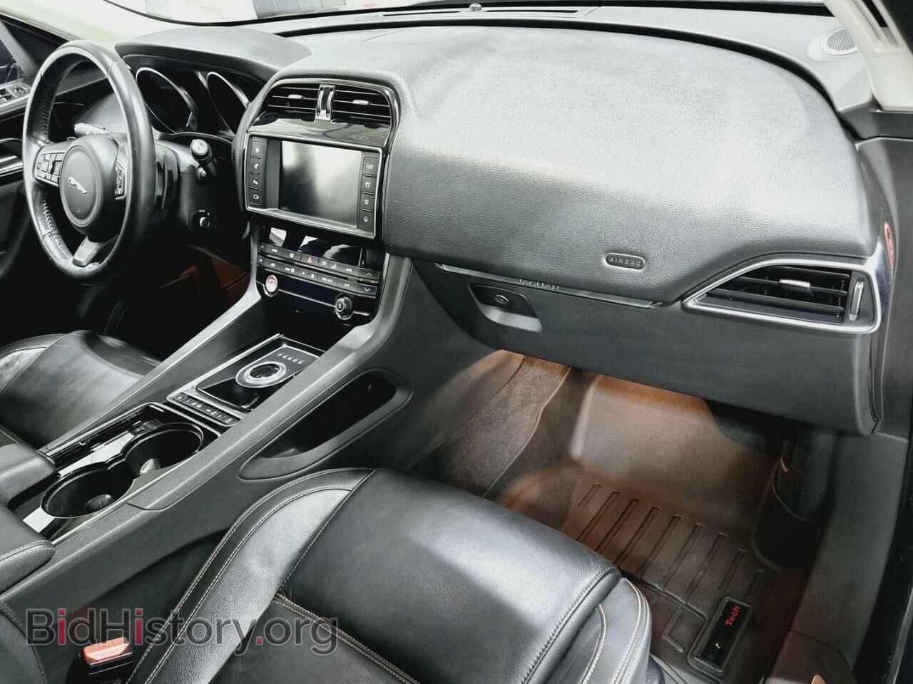 2017 JAGUAR F-PACE - VIN: SADCK2BV3HA075782 - Фото 9