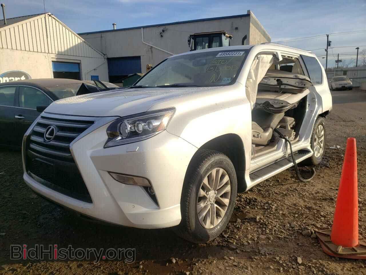 2019 LEXUS GX - VIN: JTJBM7FX0K5215567 - Фото 2
