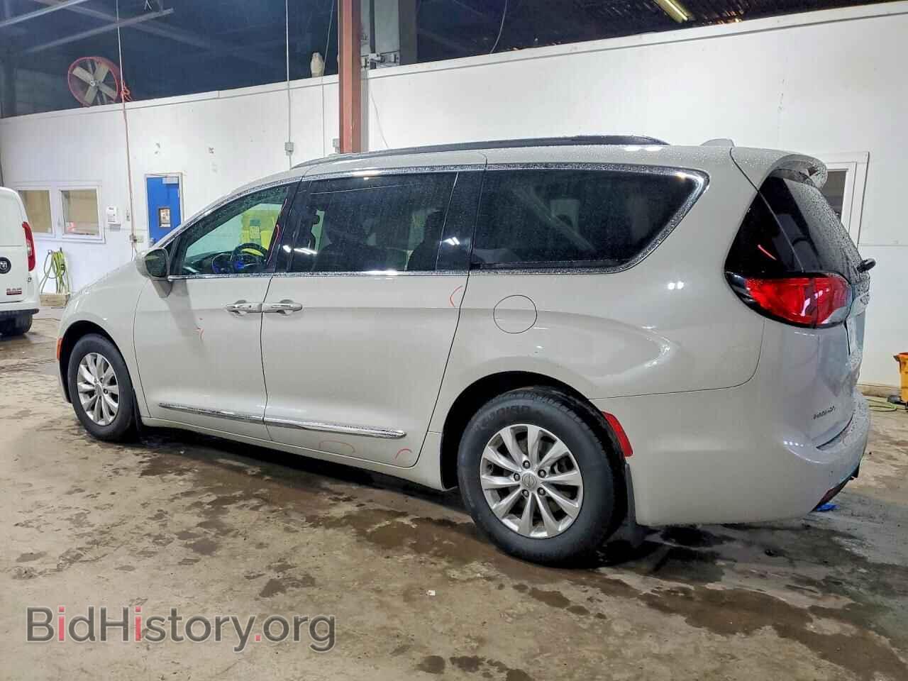 2017 CHRYSLER PACIFICA - VIN: 2C4RC1BG7HR785388 - Photo 2