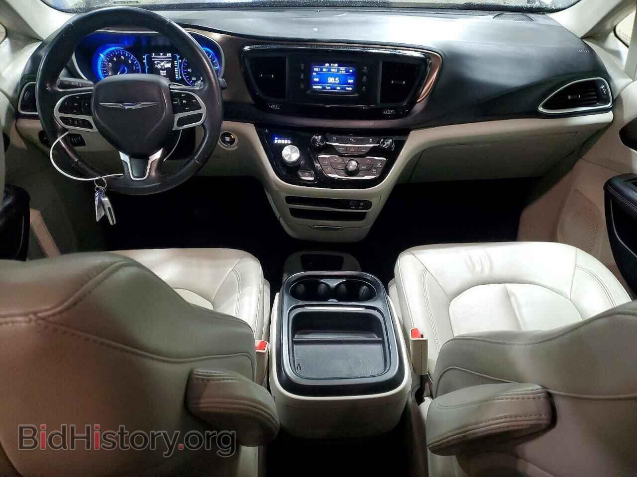 2017 CHRYSLER PACIFICA - VIN: 2C4RC1BG7HR785388 - Photo 8