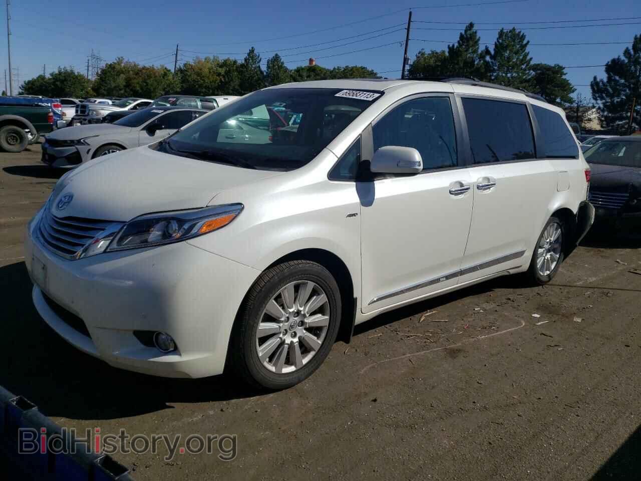 Фотография 5TDDZ3DC7HS155294 - TOYOTA All Models 2017