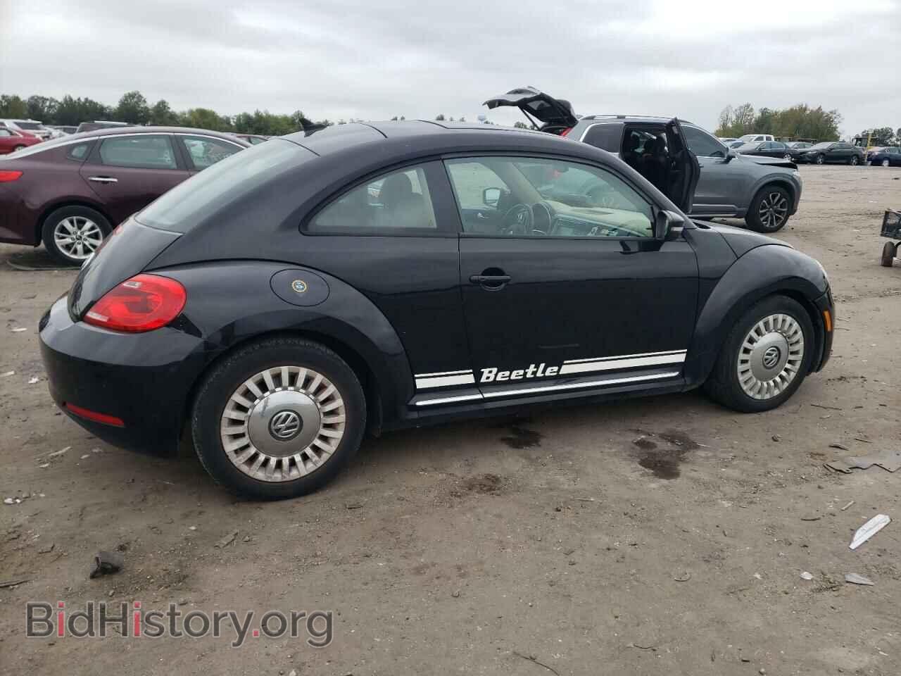 2014 VOLKSWAGEN BEETLE - VIN: 3VWJP7AT6EM619463 - Фото 3
