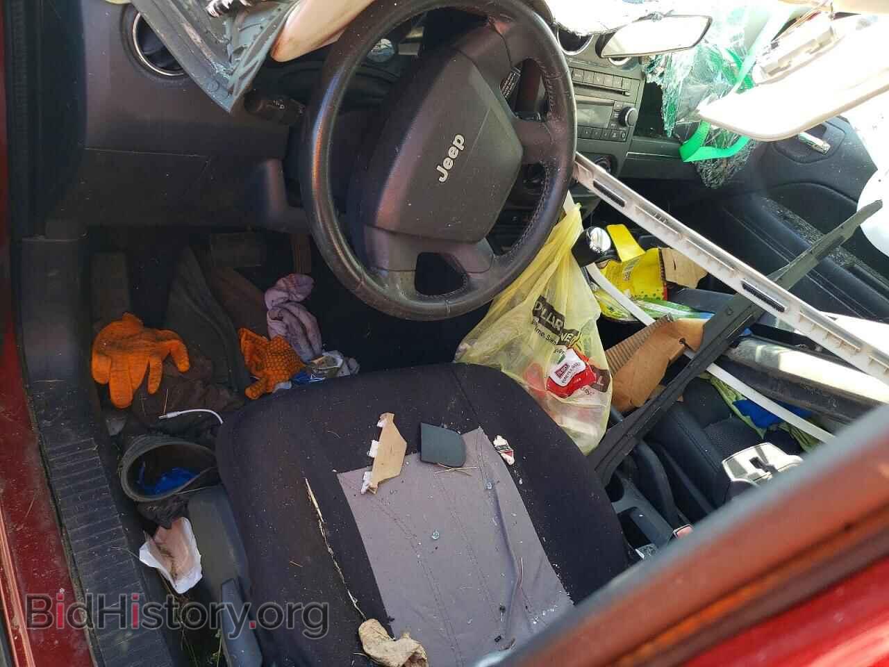 2009 JEEP COMPASS - VIN: 1J4FF47B99D137414 - Photo 8