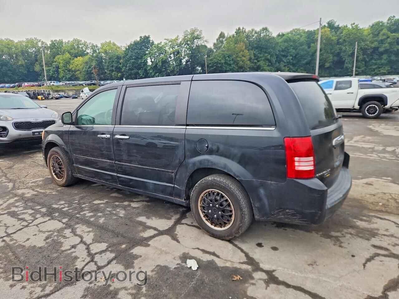 2010 CHRYSLER MINIVAN - VIN: 2A4RR4DE3AR214167 - Фото 2