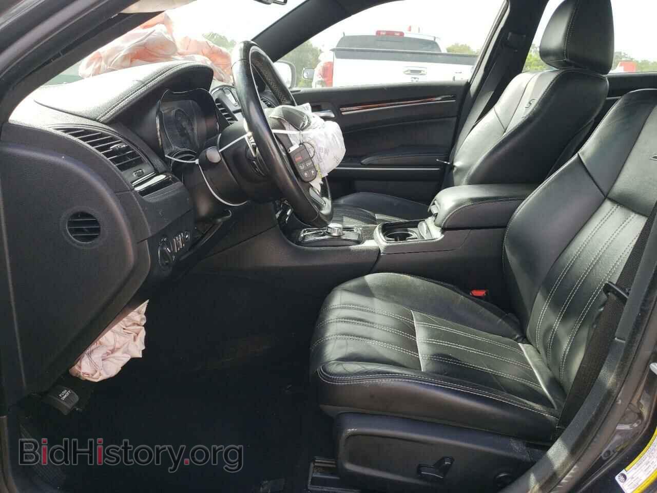 2019 CHRYSLER 300 - VIN: 2C3CCAGG4KH542721 - Фото 7