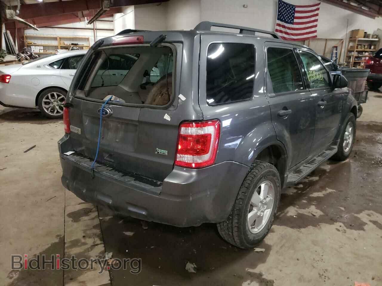 2011 FORD ESCAPE - VIN: 1FMCU9DG4BKB11537 - Фото 4