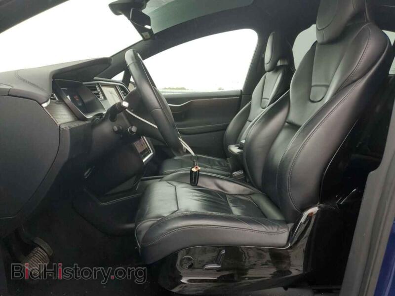 2017 Tesla MODEL X (VIN 5YJXCBE25HF029616) — photo 7 of 13