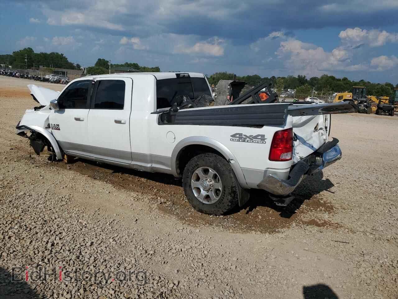 2018 RAM All Models - VIN: 3C6UR5ML5JG417479 - Photo 2
