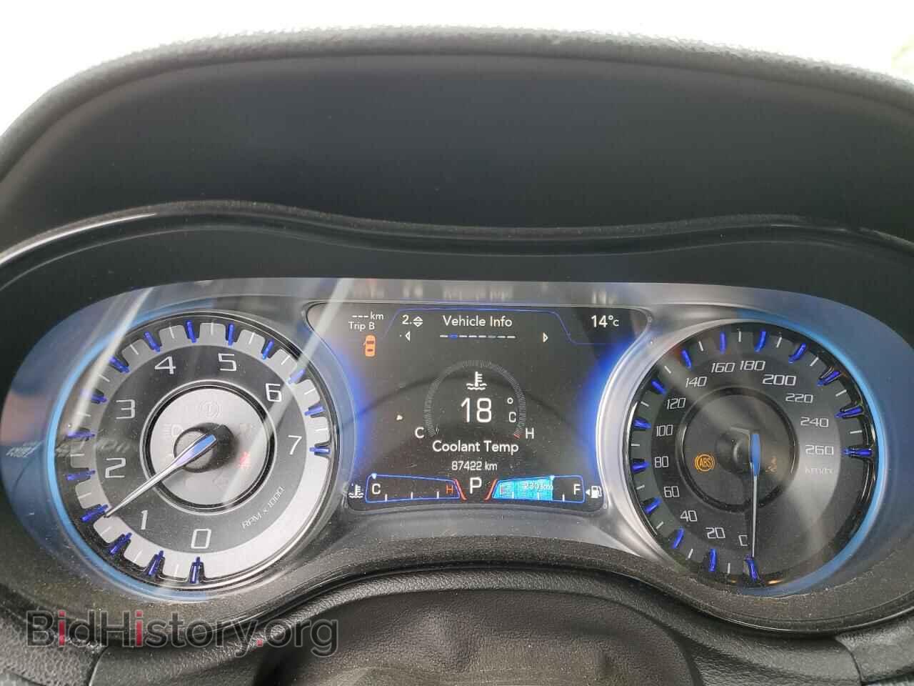 2015 CHRYSLER 300 - VIN: 2C3CCAGG5FH787047 - Фото 9