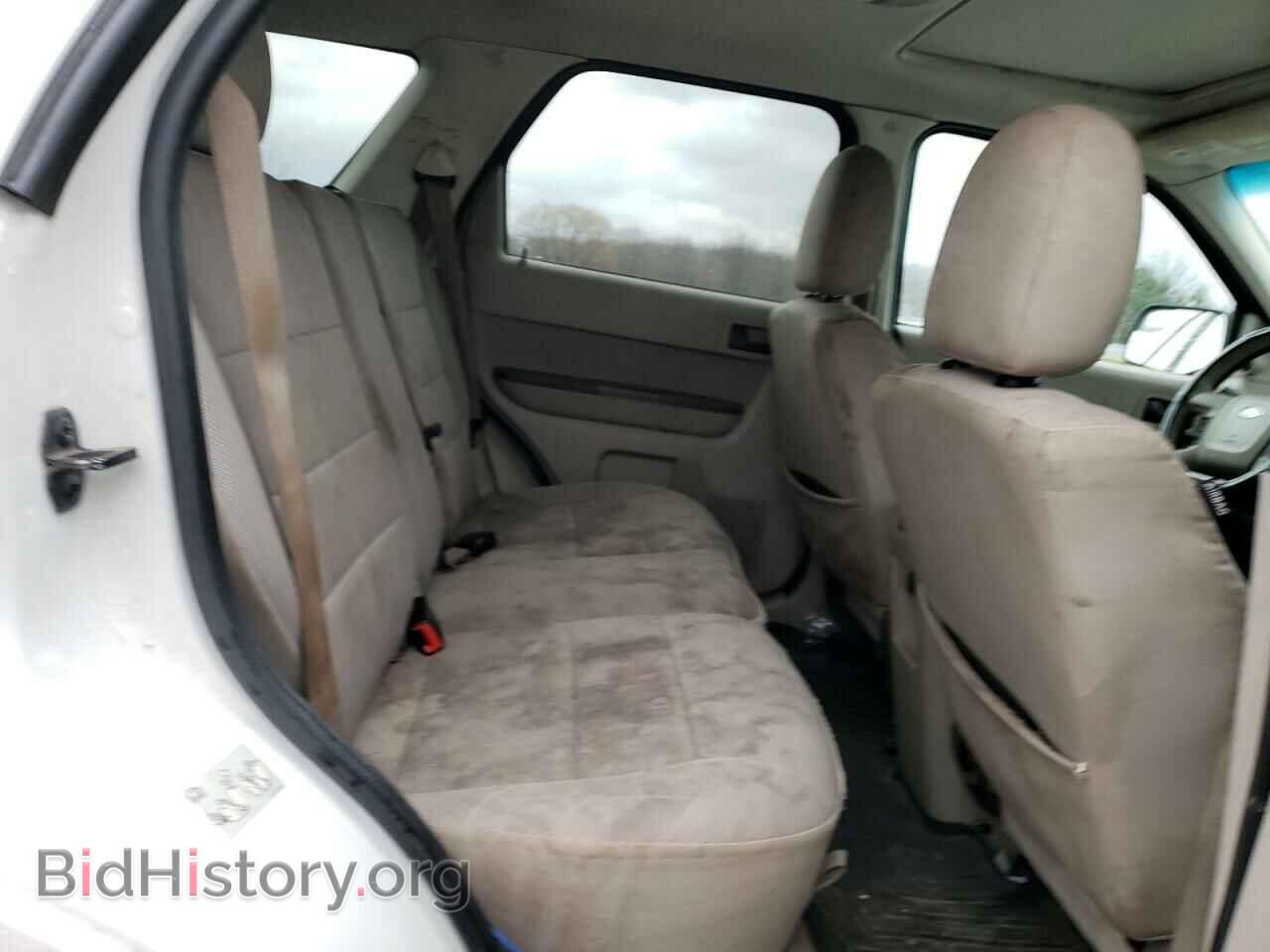2011 FORD ESCAPE - VIN: 1FMCU0DG7BKC61136 - Фото 11
