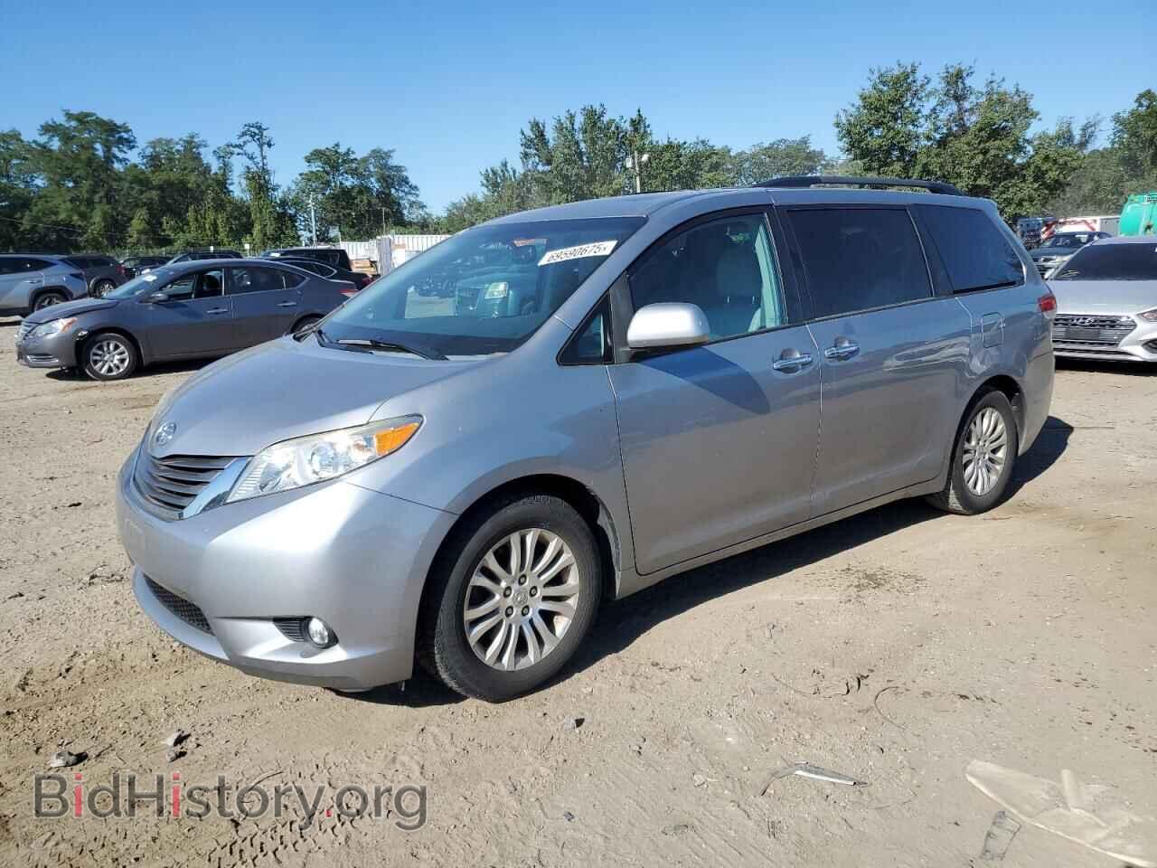 Фотография 5TDYK3DC5CS215880 - TOYOTA All Models 2012